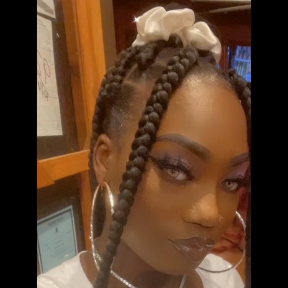 Meet your Posher, Jniyah